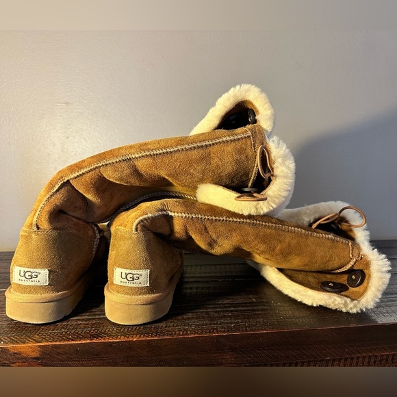 UGG Over The Knee Bailey Button Bomber Boots Chestnut 3172 Size 8 - Picture 5 of 7